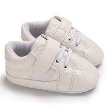 Load image into Gallery viewer, Boys and Girls Soft Shoes 18 M